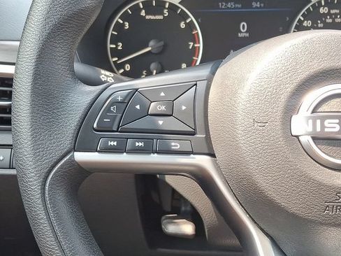 Used 2024 Nissan Altima 2.5 SV FWD image 19