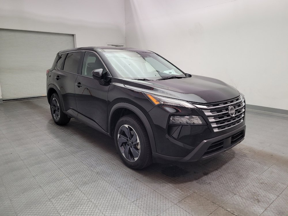 Used 2025 Nissan Rogue SV FWD image 13