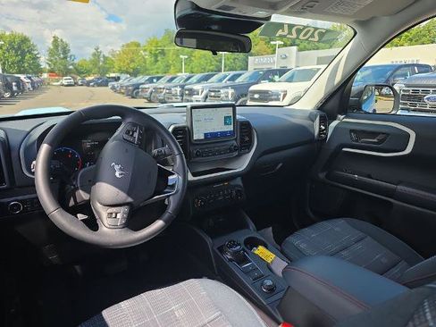 Certified 2024 Ford Bronco Sport Heritage w/ Heritage Convenience Package AWD/4WD image 19