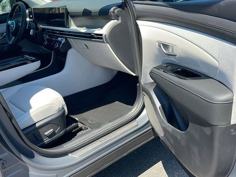 New 2025 Hyundai Tucson Limited image 33