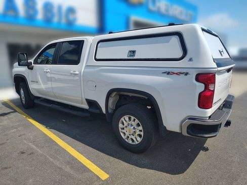 Used 2024 Chevrolet Silverado 2500 LT w/ Convenience Package AWD/4WD image 10