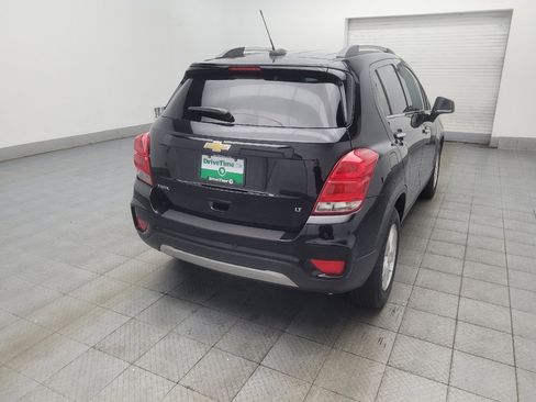 Used 2019 Chevrolet Trax LT w/ LT Convenience Package FWD image 9