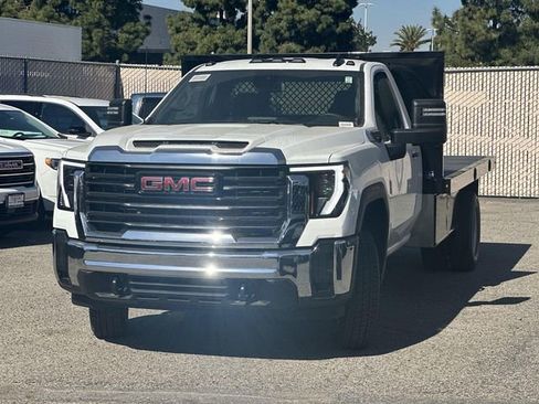 New 2026 GMC Sierra 3500 Pro w/ Fleet Convenience Package RWD image 6