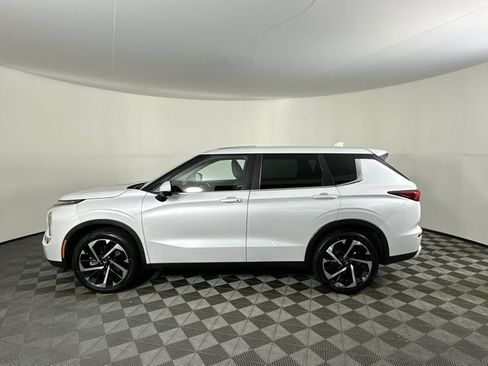 Used 2022 Mitsubishi Outlander SE AWD/4WD image 32