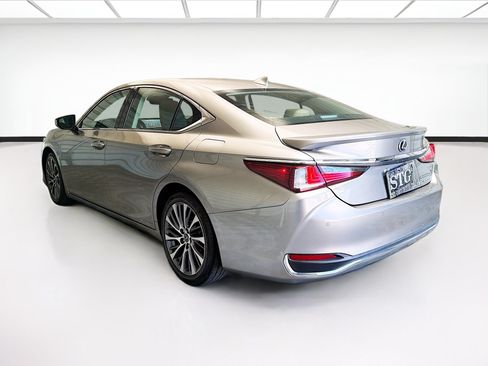 Used 2020 Lexus ES 300h w/ Premium Package FWD image 6