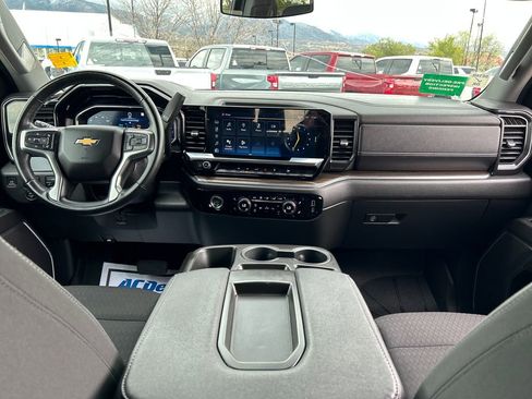 Used 2023 Chevrolet Silverado 1500 LT w/ Protection Package RWD image 6