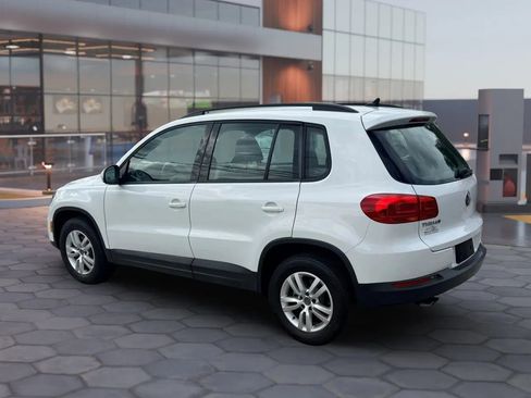 Used 2017 Volkswagen Tiguan S image 7