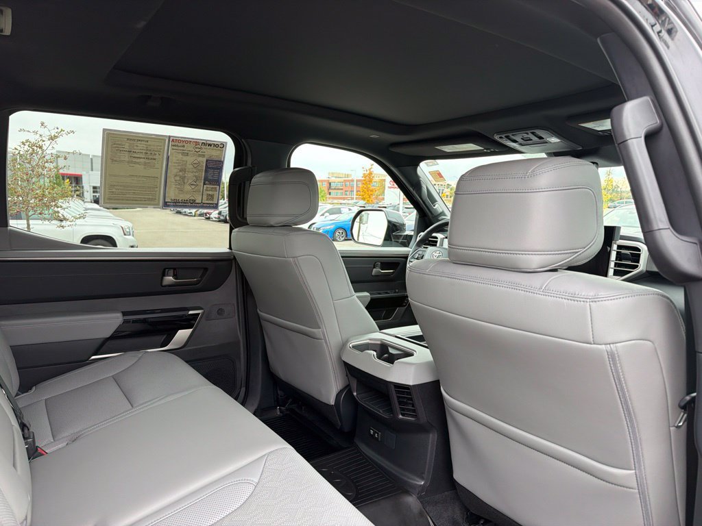Used 2025 Toyota Tundra Limited AWD/4WD image 16