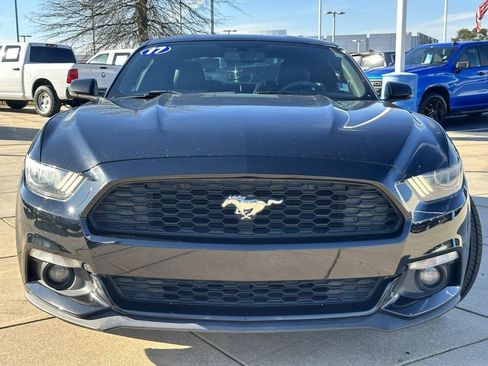 Used 2017 Ford Mustang Premium image 2