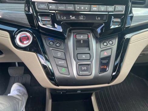 Used 2024 Honda Odyssey Elite image 25