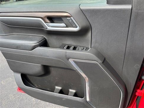 Used 2022 Chevrolet Silverado 1500 RST image 16