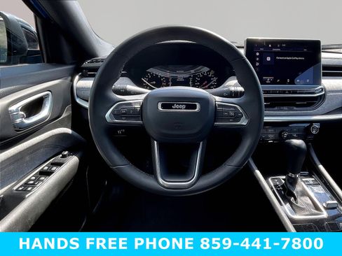 Certified 2024 Jeep Compass Latitude AWD/4WD image 8
