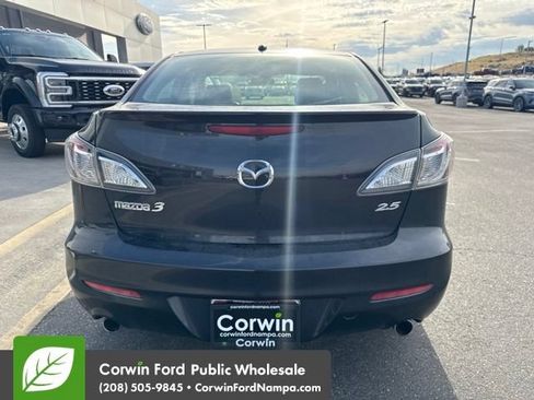 Used 2011 MAZDA MAZDA3 s Grand Touring w/ Tech Pkg FWD image 5