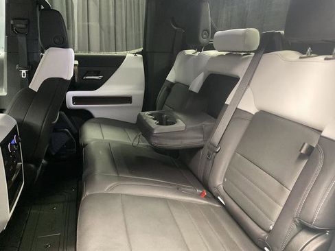 Used 2025 GMC Hummer EV 2X w/ LPO, Sport Package image 10