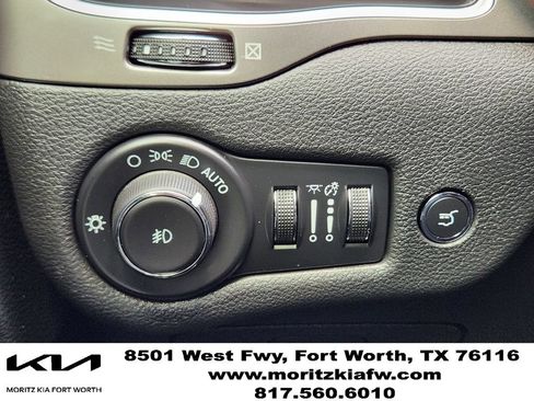 Used 2021 Jeep Cherokee Latitude Lux w/ Comfort/Convenience Group AWD/4WD image 21