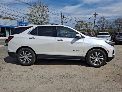 Used 2022 Chevrolet Equinox Premier image 8