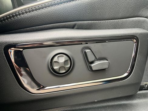 New 2026 RAM 1500 Limited AWD/4WD image 28