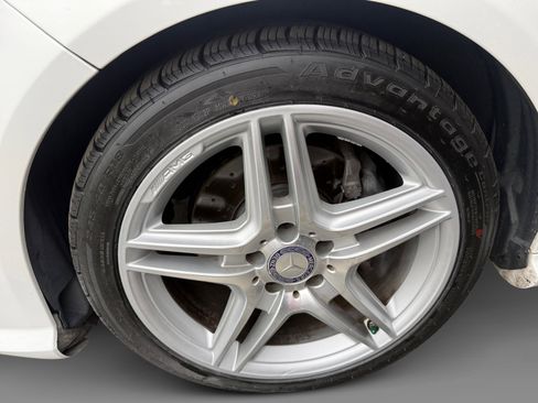 Used 2013 Mercedes-Benz E 350 E 350 image 9