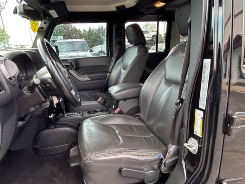 Used 2017 Jeep Wrangler Unlimited Sport w/ Quick Order Package 24S AWD/4WD image 9