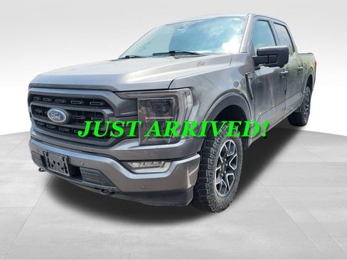 Used 2022 Ford F150 XLT w/ Equipment Group 302A High AWD/4WD image 3