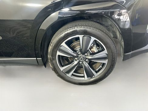 Used 2024 Lexus UX 250h FWD w/ Premium Package image 11