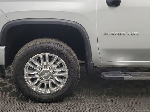 Used 2020 Chevrolet Silverado 2500 High Country image 10