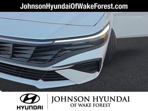 New 2026 Hyundai Elantra SE FWD image 41