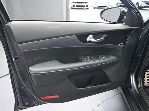 Used 2024 Kia Forte GT-Line image 15