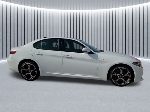 Used 2022 Alfa Romeo Giulia Ti w/ Active Assist Plus Package image 5