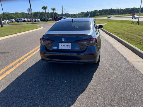 Used 2025 Honda Civic Sport image 4