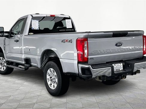 Used 2023 Ford F250 XLT w/ Camper Package image 10