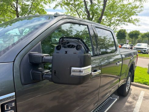Used 2020 Ford F250 Lariat w/ Lariat Ultimate Package AWD/4WD image 12