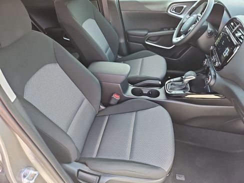 Certified 2025 Kia Soul S image 20