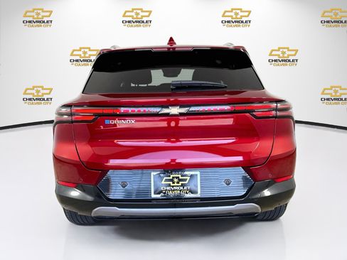 Used 2025 Chevrolet Equinox EV LT w/ Convenience Package FWD image 7