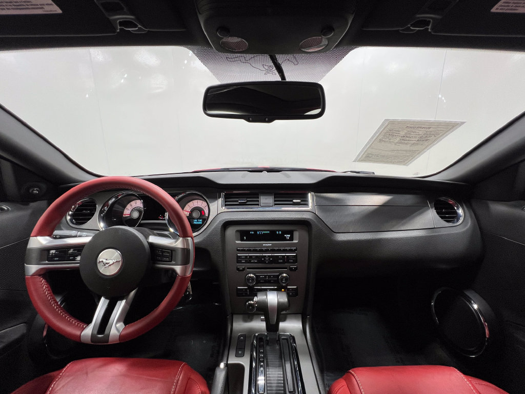 Used 2010 Ford Mustang GT Premium RWD image 16
