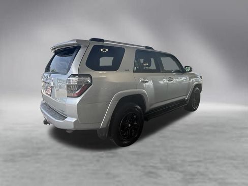 Used 2020 Toyota 4Runner SR5 Premium AWD/4WD image 4