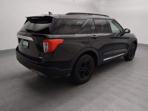 Used 2020 Ford Explorer XLT w/ Equipment Group 202A AWD/4WD image 10