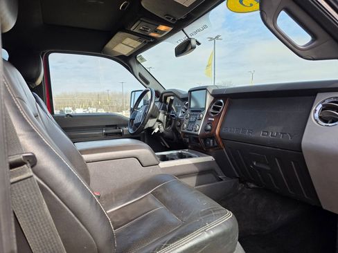 Used 2015 Ford F350 Lariat image 27