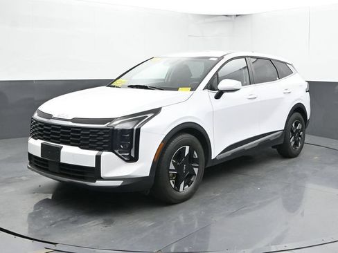 Used 2026 Kia Sportage LX FWD image 7