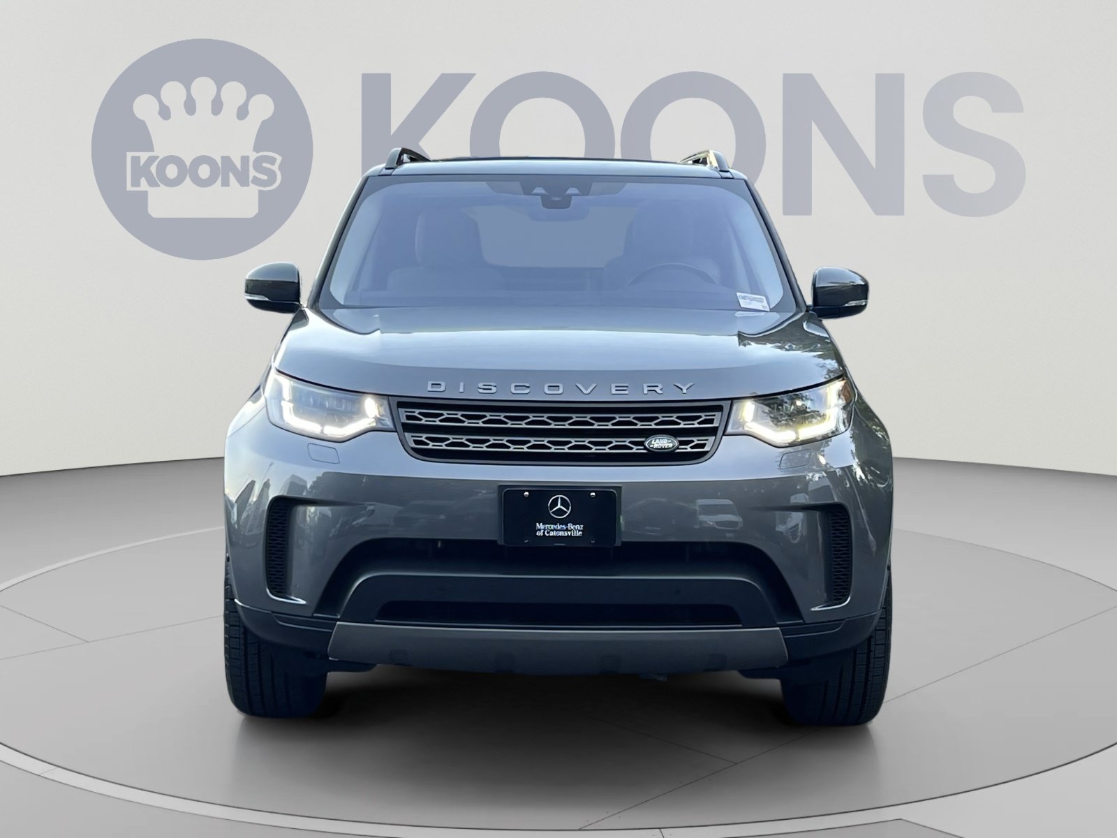 Used 2019 Land Rover Discovery SE AWD/4WD image 4