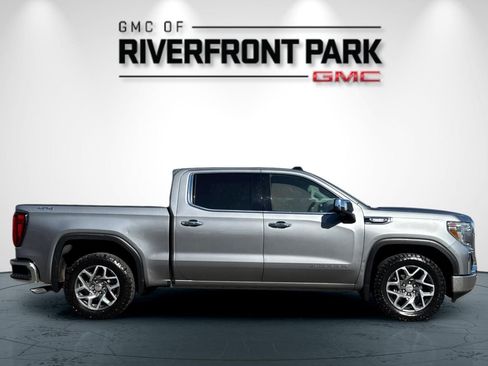Used 2020 GMC Sierra 1500 SLT w/ SLT Premium Plus Package AWD/4WD image 2