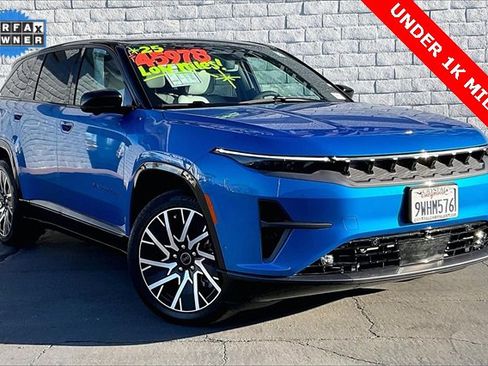 Used 2025 Jeep Wagoneer S Limited image 12