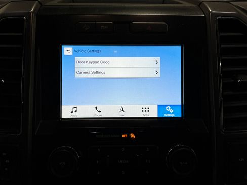 Used 2017 Ford F150 XLT w/ Equipment Group 302A Luxury image 22
