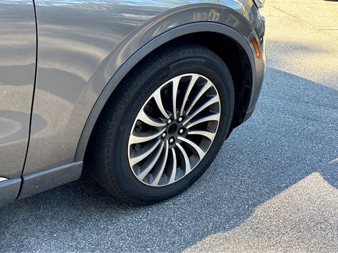 Used 2023 Lincoln Aviator Reserve w/ Equipment Group 201A image 33