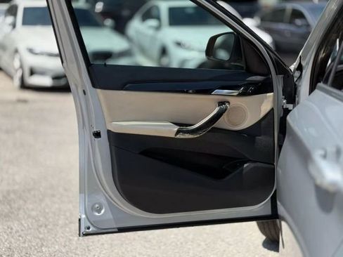 Used 2017 BMW X1 xDrive28i image 10