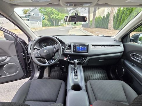 Used 2016 Honda HR-V EX image 10