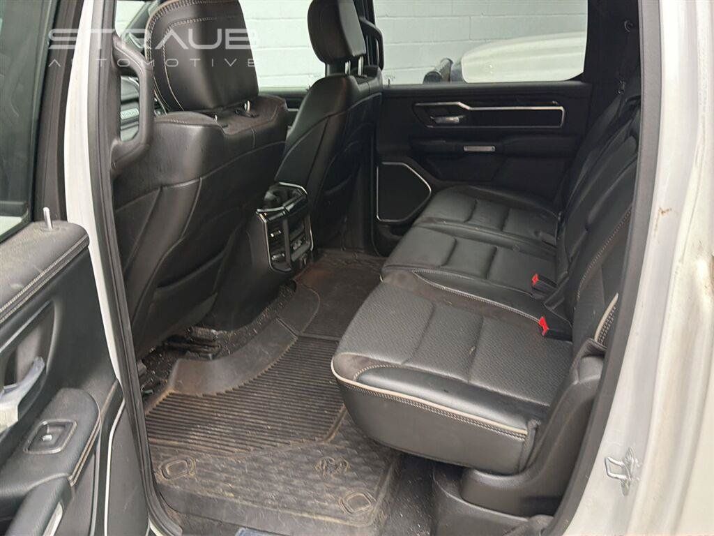 Used 2019 RAM 1500 Laramie AWD/4WD image 11