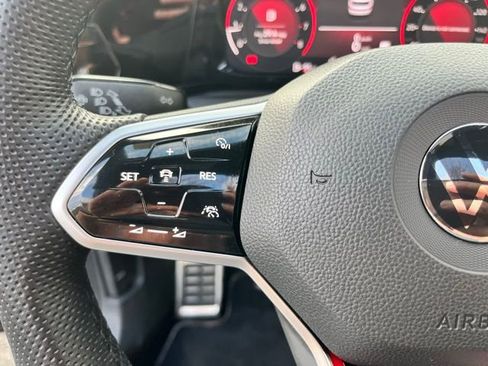 Used 2022 Volkswagen GTI Autobahn FWD image 27