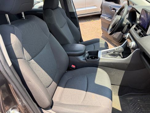 Used 2023 Toyota RAV4 XLE AWD/4WD image 19