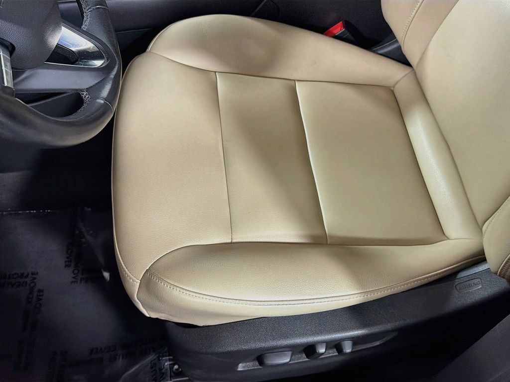 Used 2024 Cadillac XT4 Luxury AWD/4WD image 20